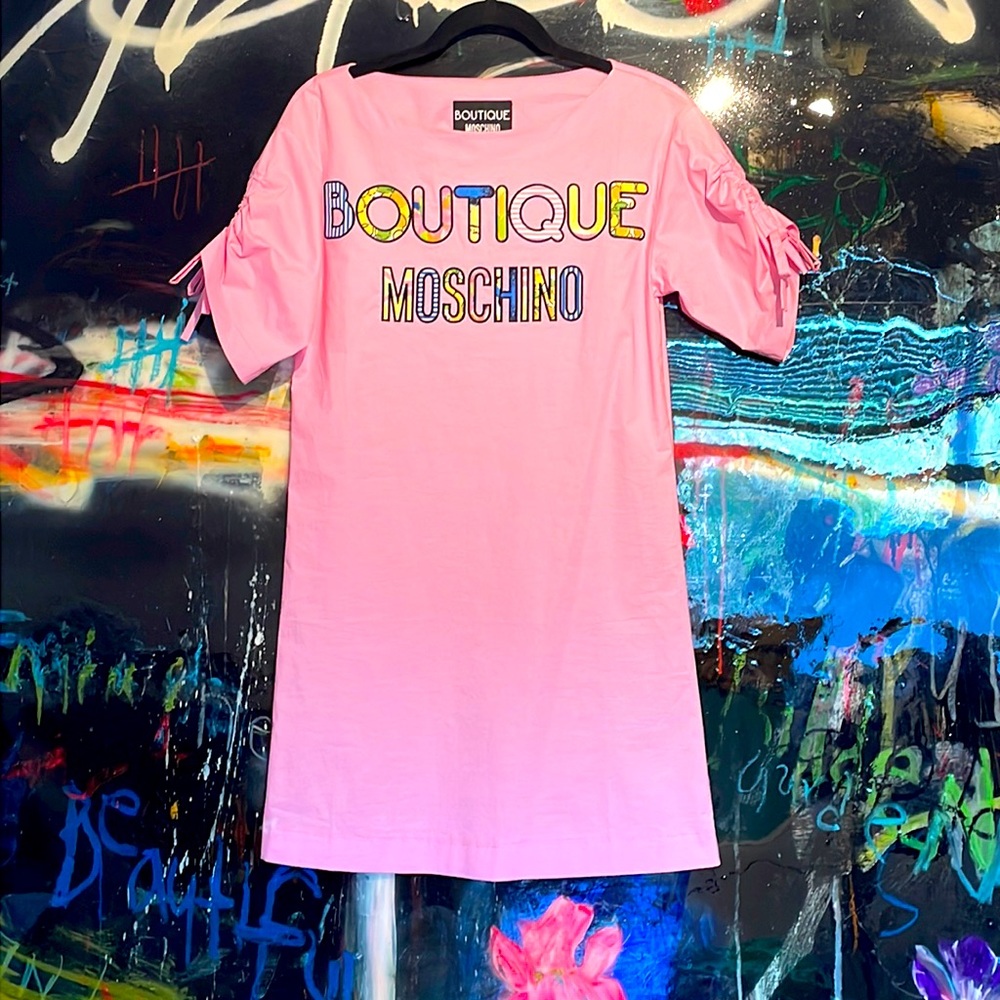 NEW!!! BOUTIQUE MOSCHINO Short dress, pink. Small.